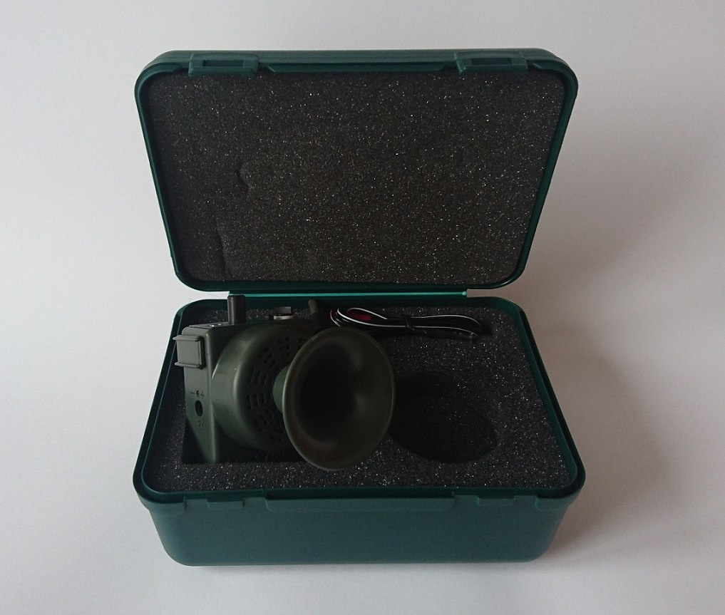 Electronic decoy Mini Colibri R310 CHIP 4 Deer deer wild boar Electronic decoy Mini Colibri R310 CHIP 4 Deer deer wild boar